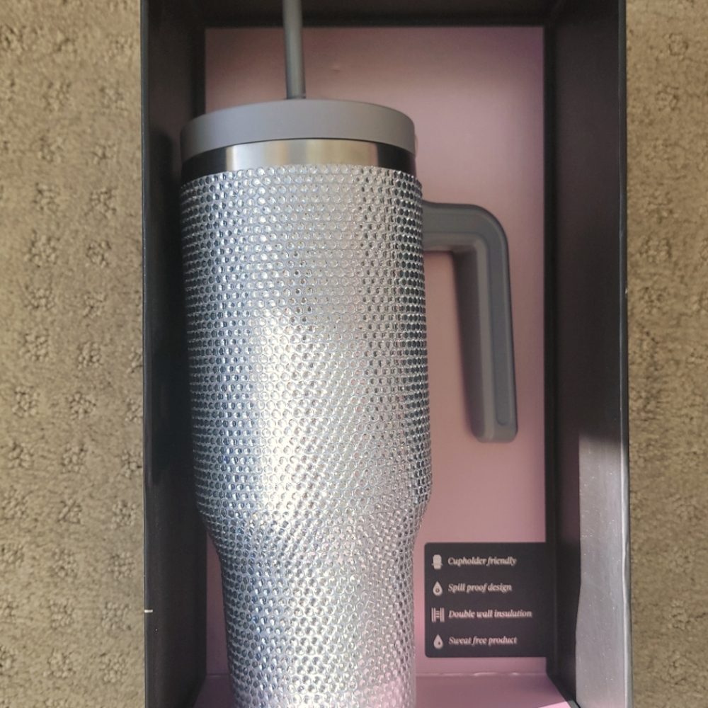 NEW Hydrapeak bling tumbler